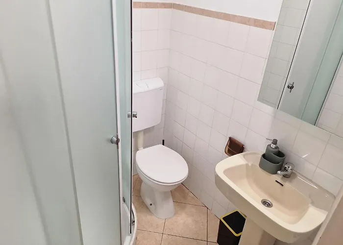 In Mit Terrasse By Interhome Apartamento Baška